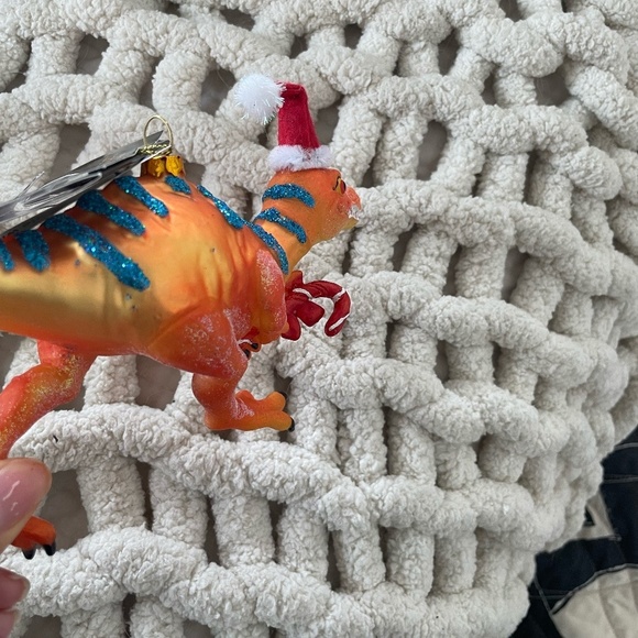ROBERT STANLEY HOME COLLECTION SANTA HAT DINO GLASS ORNAMENT NWT - Picture 4 of 9